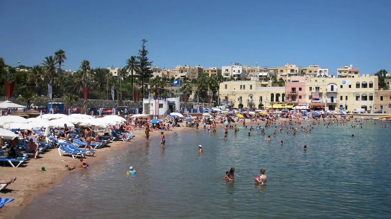 Idyllic Apartment Steps From The Promenade Sliema Malta